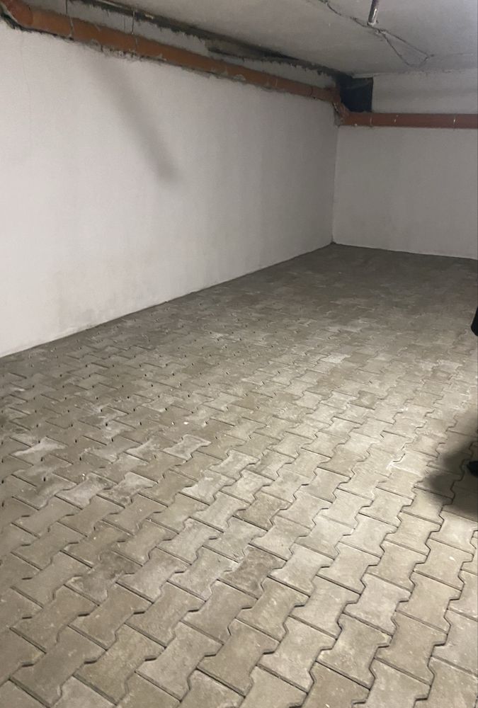 Дава се под наем Гараж / Паркомясто в Варна, Христо Ботев - 16 кв.м за 102 € - Снимка #1