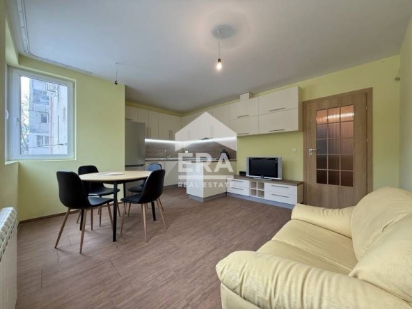 Дава се под наем Двустаен апартамент в София, Лагера - 87 кв.м за 648.21 € - Снимка #1