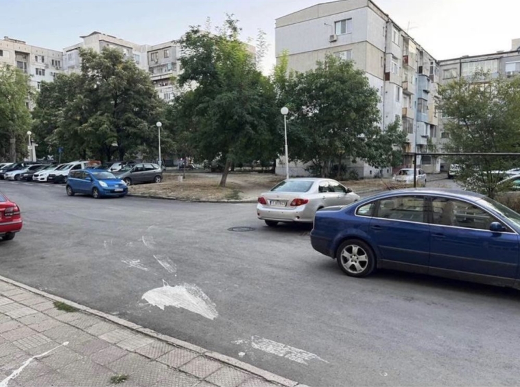 Дава се под наем Двустаен апартамент в Пловдив, Христо Смирненски - 60 кв.м за 359.04 € - Снимка #1