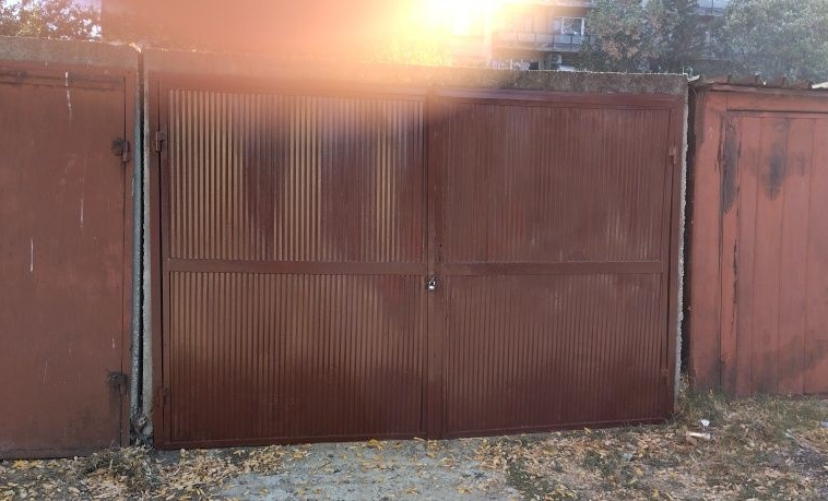 Гараж / Паркомясто в Харманли - 18 кв.м за 425 €/кв.м - Снимка #1