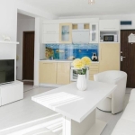 Дава се под наем Двустаен апартамент в Бургас, Център - 60 кв.м за 663 € - Снимка #1