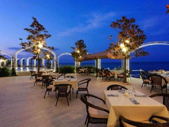 Дава се под наем Двустаен апартамент в Варна, Младост 1 - 100 кв.м за 827.73 € - Снимка #1