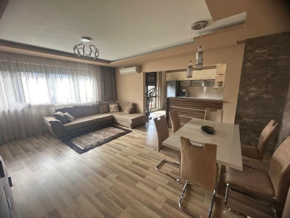Дава се под наем Тристаен апартамент в София, Витоша - 103 кв.м за 1296.42 € - Снимка #1