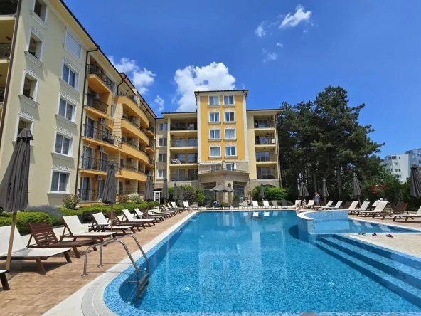 Двустаен апартамент в к.к. Слънчев бряг - 49 кв.м за 802 €/кв.м - Снимка #1