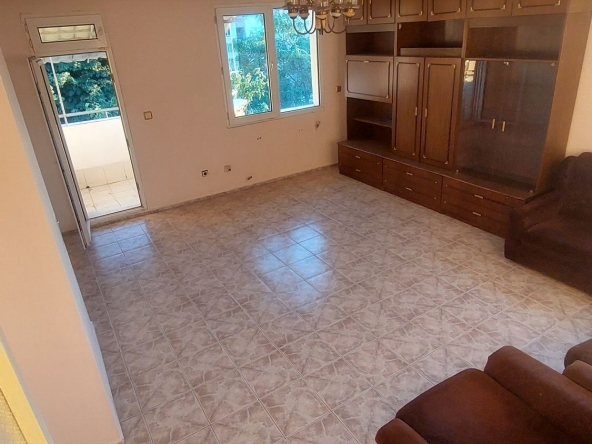 Тристаен апартамент в Видин, Калето - 101 кв.м за 682 €/кв.м - Снимка #1