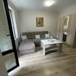 Дава се под наем Едностаен апартамент в Пловдив, Център - 38 кв.м за 248.88 € - Снимка #1