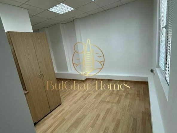 Дава се под наем Офис в Варна, Аспарухово - 23 кв.м за 224.4 € - Снимка #1
