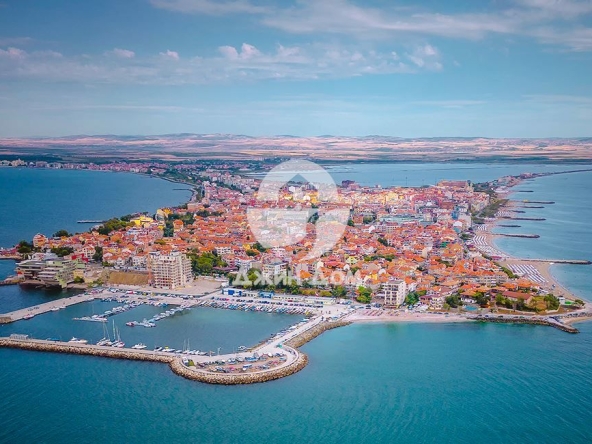 Гараж / Паркомясто в Поморие - 40 кв.м за 483 €/кв.м - Снимка #1