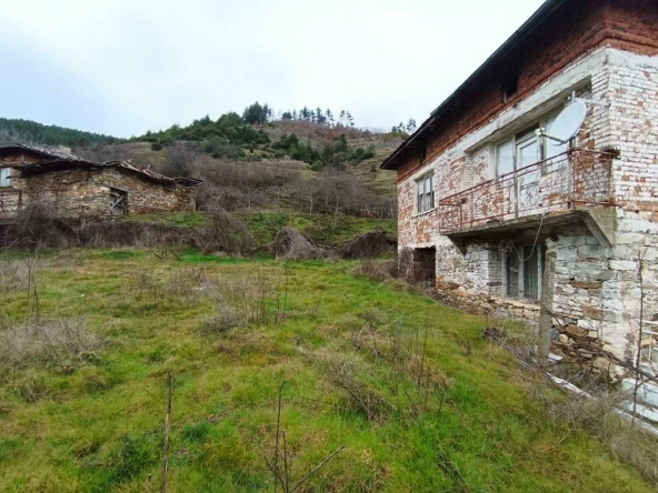 Къща в с. Голешово, Област Благоевград - 68 кв.м за 293 €/кв.м - Снимка #1