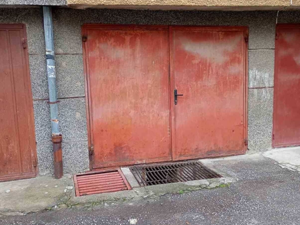 Дава се под наем Гараж / Паркомясто в Пловдив, Въстанически - 22 кв.м за 149.43 € - Снимка #1