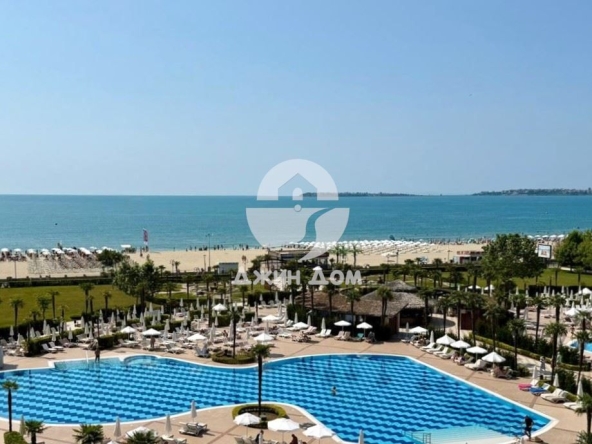 Двустаен апартамент в к.к. Слънчев бряг - 83 кв.м за 646 €/кв.м - Снимка #1