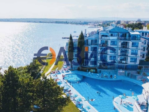 Двустаен апартамент в Поморие - 53 кв.м за 578 €/кв.м - Снимка #1