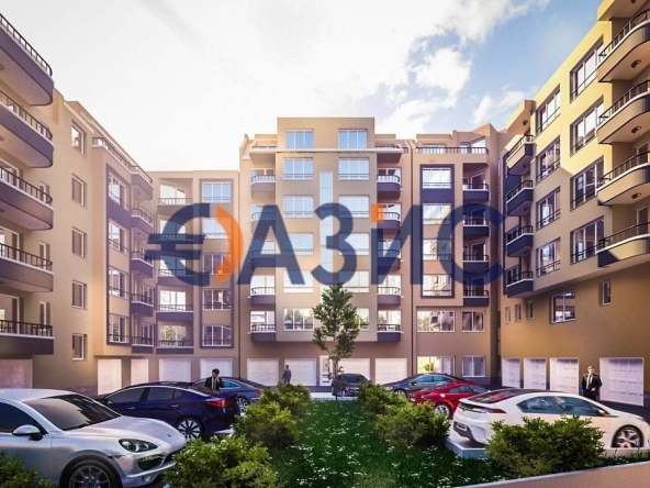 Тристаен апартамент в Бургас, Център - 116 кв.м за 511 €/кв.м - Снимка #1