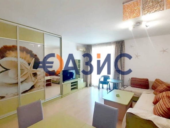 Двустаен апартамент в Царево - 81 кв.м за 554 €/кв.м - Снимка #1