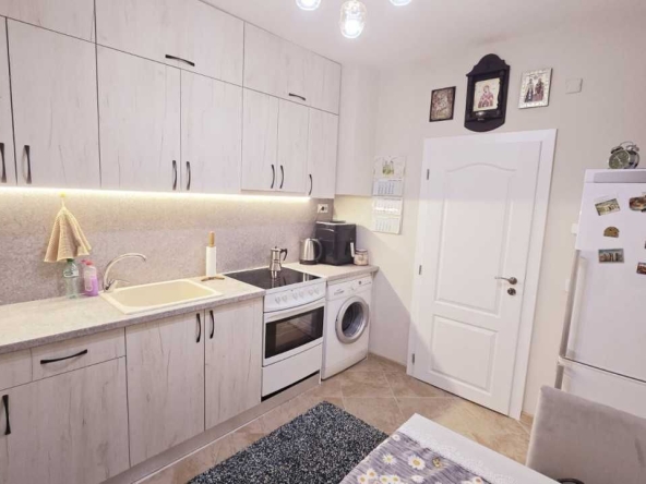 Тристаен апартамент в Пловдив, Кършияка - 86 кв.м за 860 €/кв.м - Снимка #1