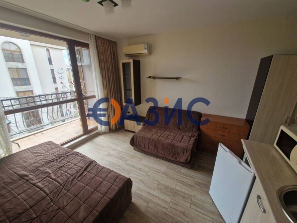 Едностаен апартамент в к.к. Слънчев бряг - 32 кв.м за 1100 €/кв.м - Снимка #1