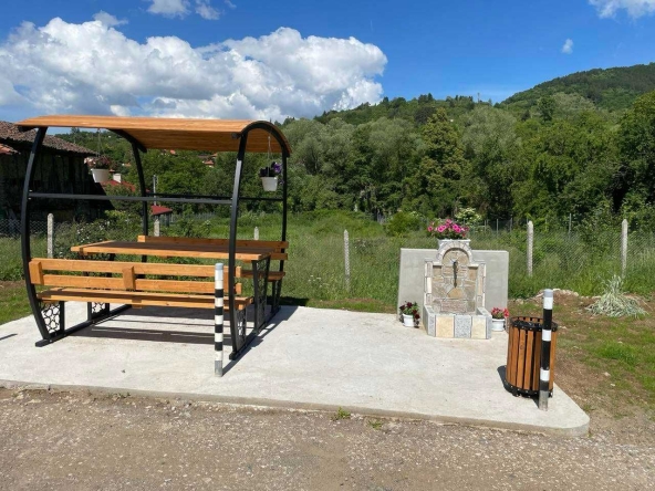 Парцел в с. Елешница, Област София-област - 1700 кв.м за 75 €/кв.м - Снимка #1