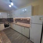 Дава се под наем Тристаен апартамент в Пловдив, Съдийски - 100 кв.м за 298.86 € - Снимка #1