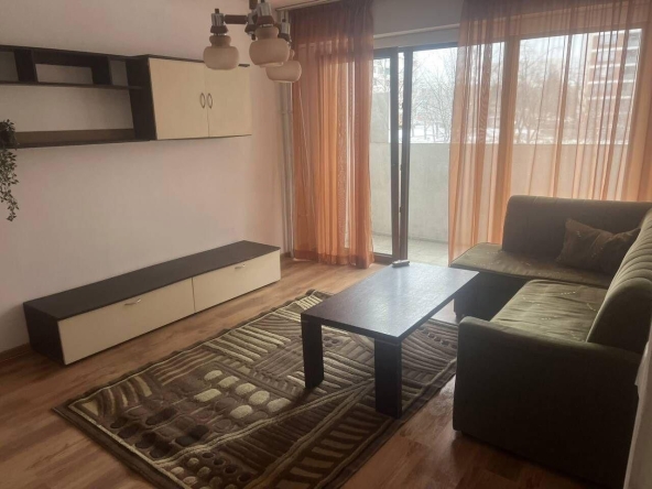 Дава се под наем Двустаен апартамент в Бургас, Славейков - 45 кв.м за 398.82 € - Снимка #1