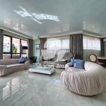 Тристаен апартамент в Несебър - 270 кв.м за 708 €/кв.м - Снимка #1