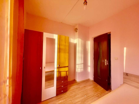 Двустаен апартамент в Варна, Галата - 50 кв.м за 847 €/кв.м - Снимка #1