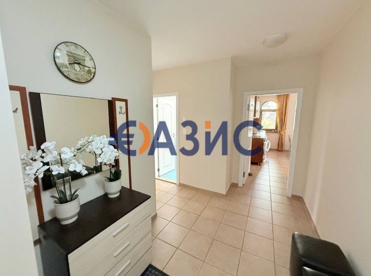 Тристаен апартамент в к.к. Слънчев бряг - 90 кв.м за 737 €/кв.м - Снимка #1