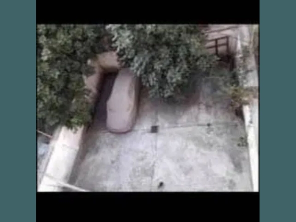 Дава се под наем Гараж / Паркомясто в Бургас, Център - 200 кв.м за 79.56 € - Снимка #1