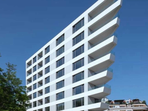 Гараж / Паркомясто в Варна, Център - 37 кв.м за 3 €/кв.м - Снимка #1