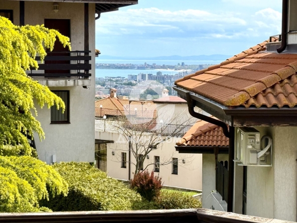 Тристаен апартамент в с. Кошарица, Област Бургас - 133 кв.м за 425 €/кв.м - Снимка #1