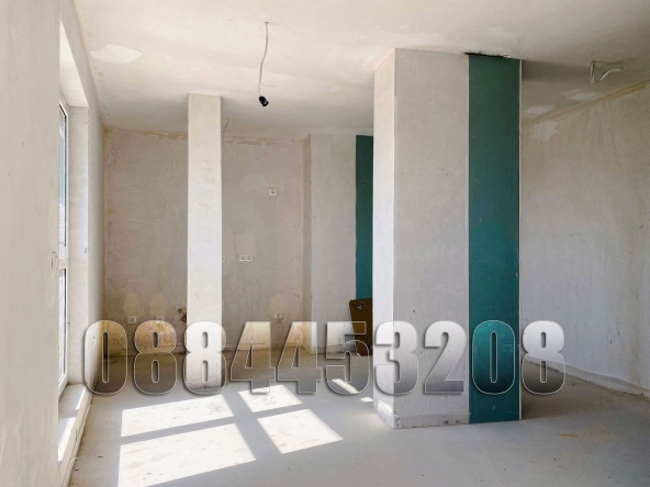 Тристаен апартамент в Варна, Левски - 97 кв.м за 921 €/кв.м - Снимка #1