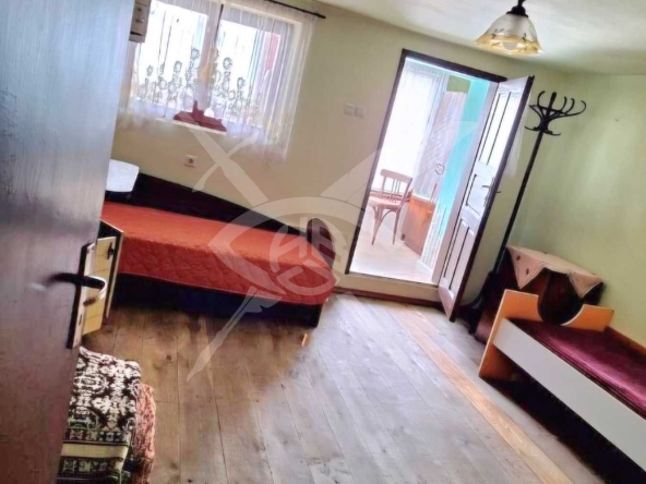 Етаж от къща в Царево - 49 кв.м за 583 €/кв.м - Снимка #1