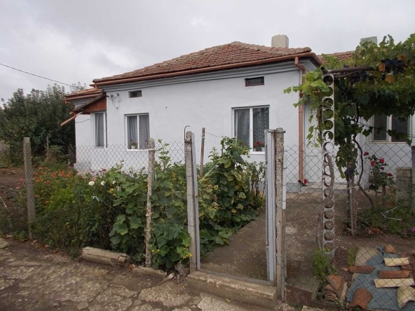 Къща в с. Преспа, Област Добрич - 87 кв.м за 255 €/кв.м - Снимка #1