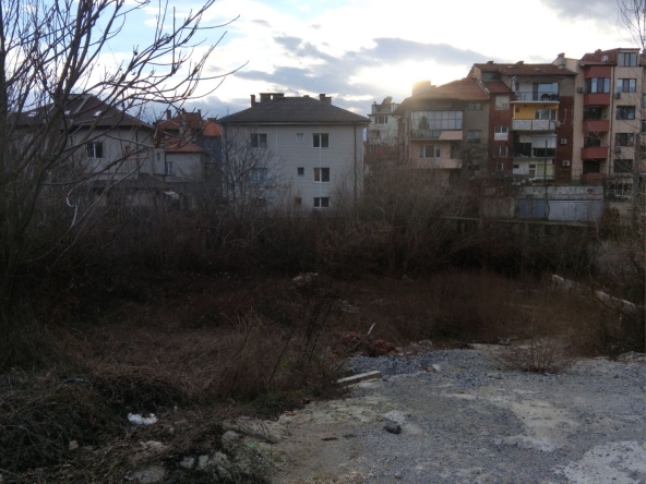 Парцел в Дупница - 1088 кв.м за 117 €/кв.м - Снимка #1