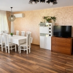 Дава се под наем Тристаен апартамент в Пловдив, Кършияка - 125 кв.м за 847.62 € - Снимка #1