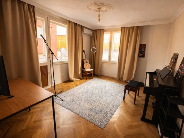 Дава се под наем Офис в София, Хладилника - 20 кв.м за 9.69 € - Снимка #1