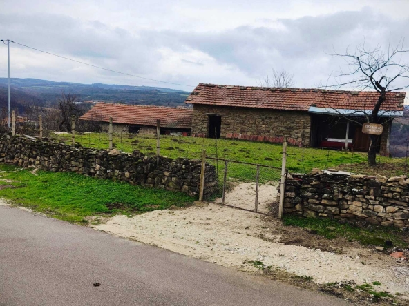 Парцел в с. Ганчовец, Област Габрово - 2200 кв.м за 8 €/кв.м - Снимка #1