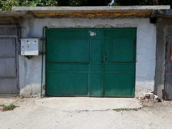 Дава се под наем Гараж / Паркомясто в Видин, Възраждане - 15 кв.м за 39.78 € - Снимка #1