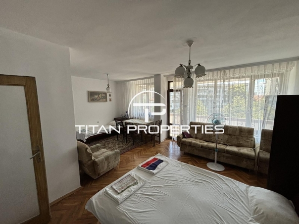 Дава се под наем Тристаен апартамент в Бургас, Братя Миладинови - 100 кв.м за 418.71 € - Снимка #1