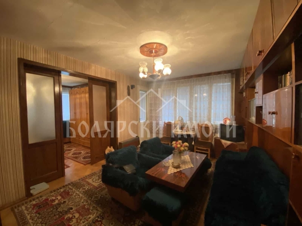 Тристаен апартамент в Велико Търново, Център - 138 кв.м за 571 €/кв.м - Снимка #1