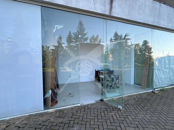 Склад в к.к. Слънчев бряг - 15 кв.м за 605 €/кв.м - Снимка #1