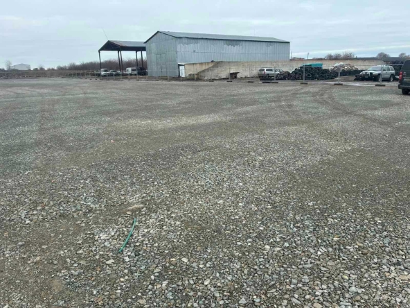 Дава се под наем Парцел в Бургас, Изгрев - 500 кв.м за 298.86 € - Снимка #1