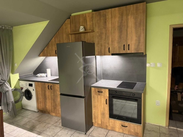 Дава се под наем Четиристаен апартамент в Пловдив, Каменица 1 - 110 кв.м за 698.19 € - Снимка #1