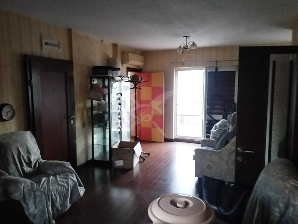 Тристаен апартамент в Бургас, Възраждане - 106 кв.м за 673 €/кв.м - Снимка #1