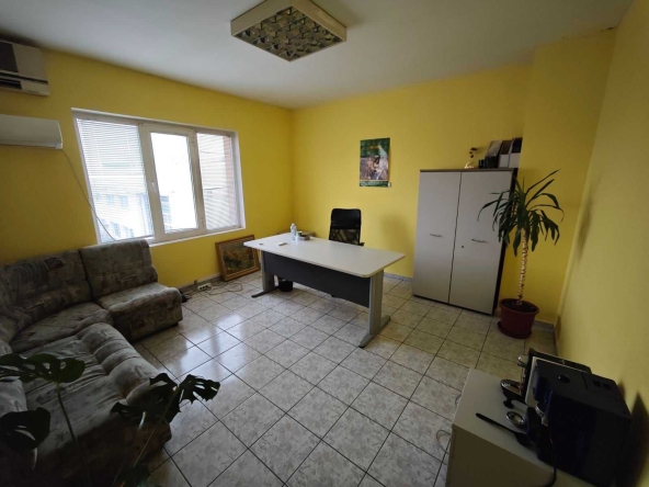Дава се под наем Офис в Пловдив, Индустриална зона - Север - 17 кв.м за 263.16 € - Снимка #1