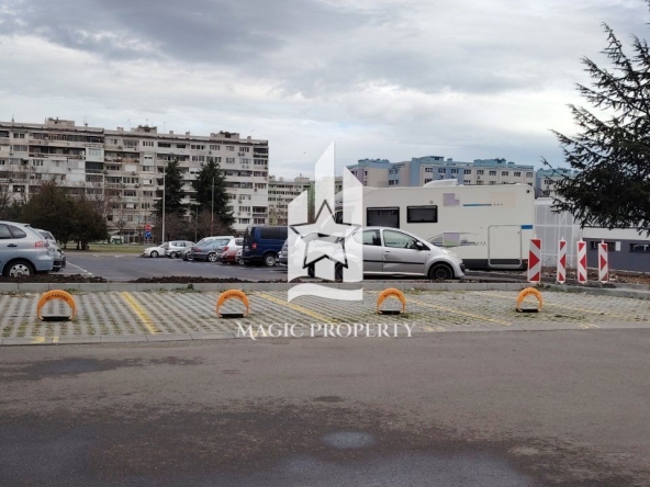 Дава се под наем Гараж / Паркомясто в Бургас, Меден рудник - зона В - 15 кв.м за 39.78 € - Снимка #1