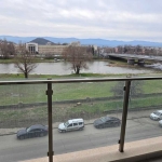 Дава се под наем Двустаен апартамент в Пловдив, Кършияка - 80 кв.м за 598.23 € - Снимка #1