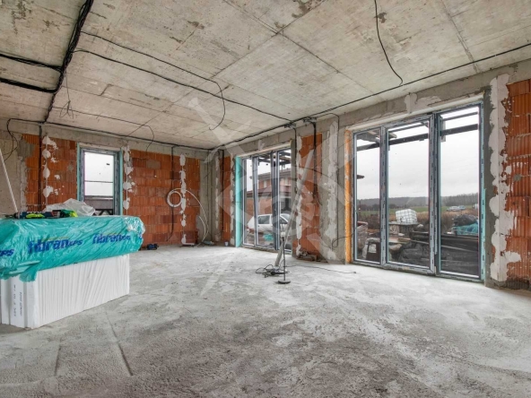 Къща в с. Гурмазово, Област София-област - 264 кв.м за 696 €/кв.м - Снимка #1