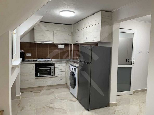 Дава се под наем Едностаен апартамент в Варна, Победа - 36 кв.м за 398.82 € - Снимка #1