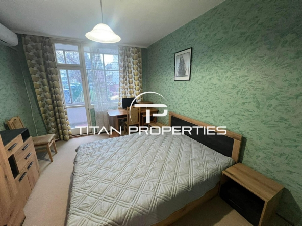 Дава се под наем Тристаен апартамент в Варна, Център - 110 кв.м за 698.19 € - Снимка #1