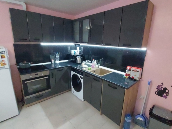 Двустаен апартамент в Варна, Бриз - 58 кв.м за 1274 €/кв.м - Снимка #1